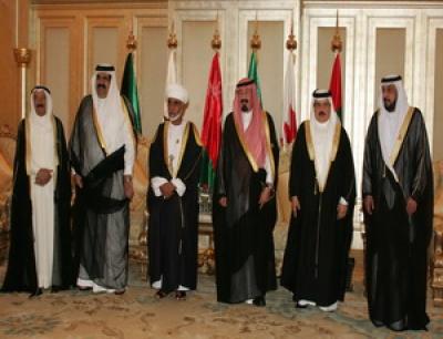  -                                 ǡ             . 

